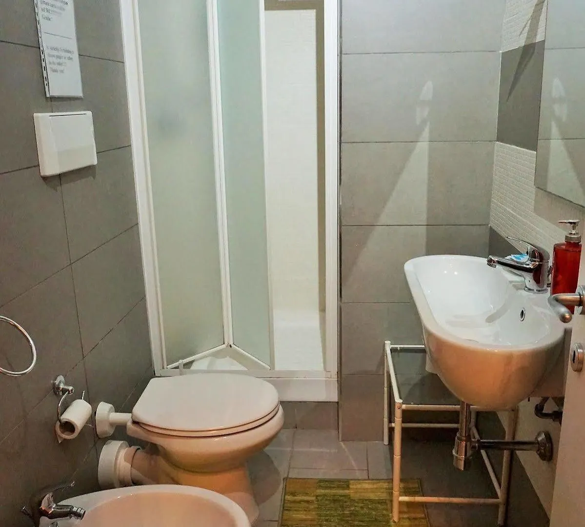 **  パレルモ ラ カーサ デイ リモーニ Bed & Breakfast イタリア