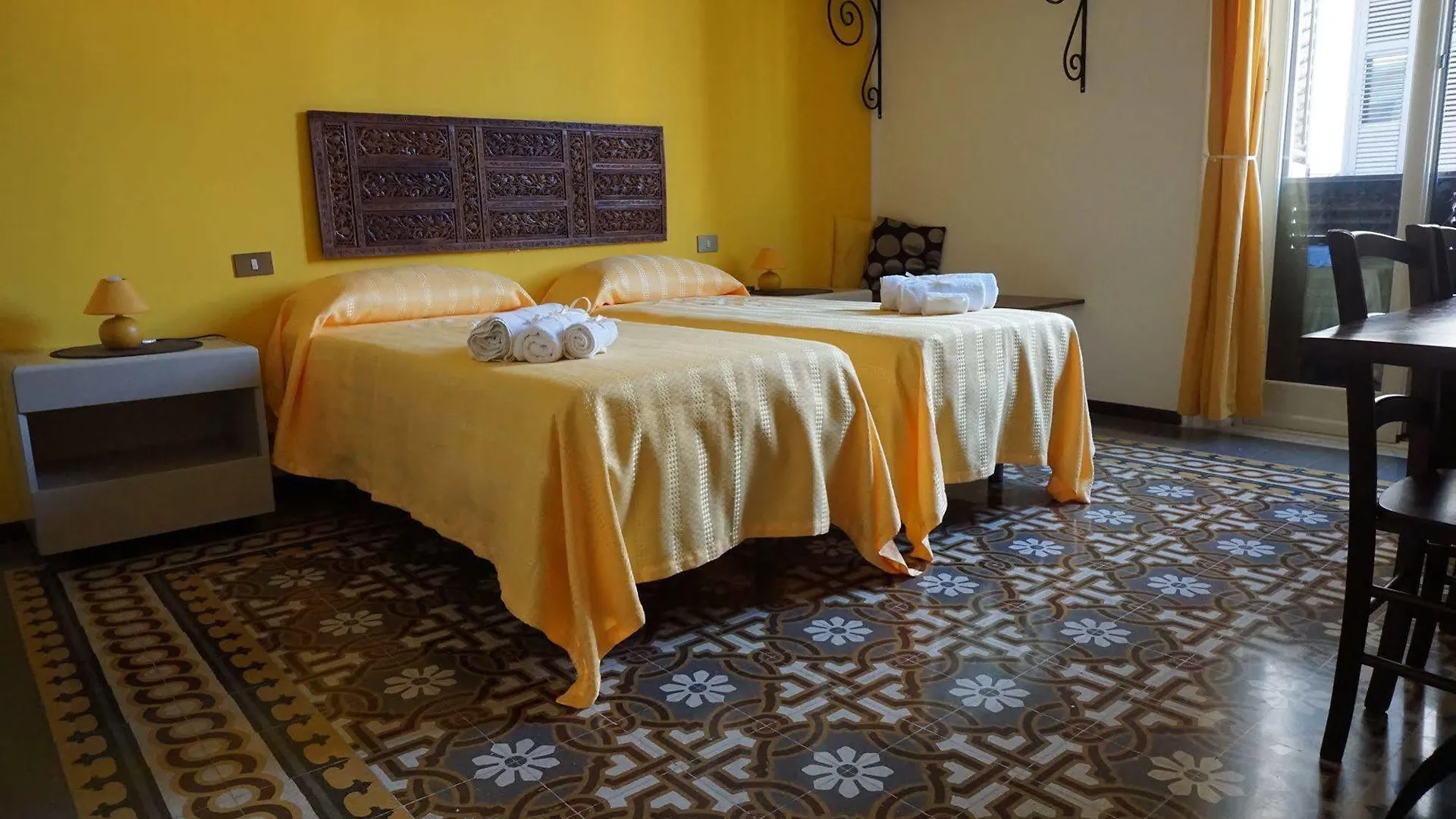 **  パレルモ ラ カーサ デイ リモーニ Bed & Breakfast イタリア